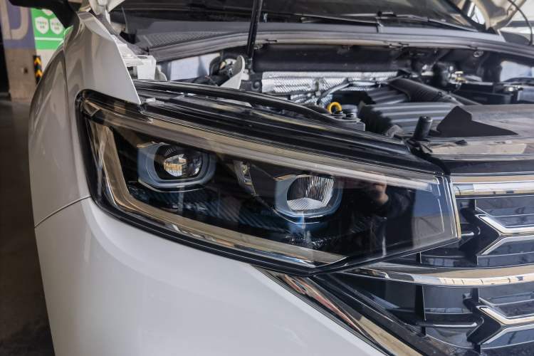 Used Volkswagen Tayron 2023 280TSI Two-Wheel-Drive Luxury Plus Advanced Version Exterior 1