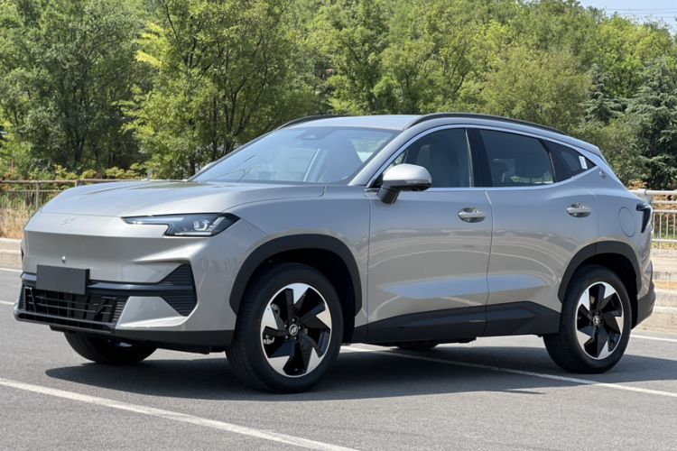 Used JETOUR Shanhai L6 2024 1.5TD DHT ULTRA