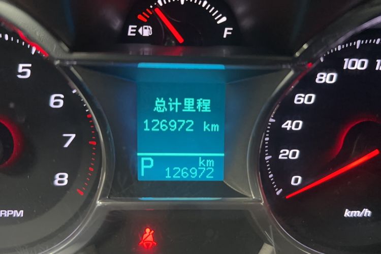 Used Chevrolet Captiva 2015 2.4L 4x4 Flagship Edition 7-Seater
