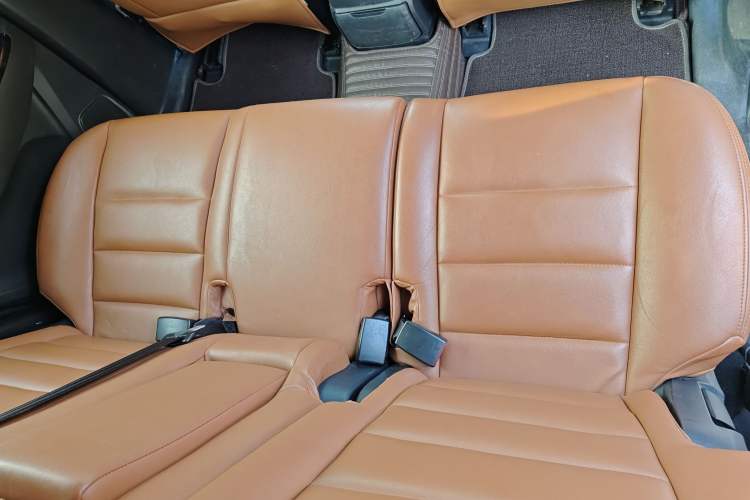 Used Isuzu mu-X 2018 1.9T Automatic Two-Wheel Drive Jingyue Edition 5 Seats
