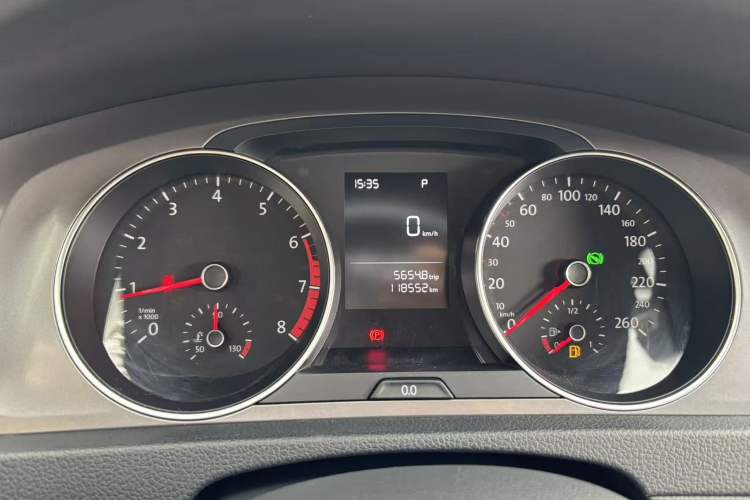 Used Volkswagen Golf 2016 1.6L Automatic Fashion Model
