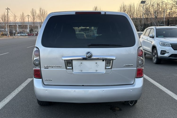 Used Buick GL8 2014 2.4L Executive Edition
