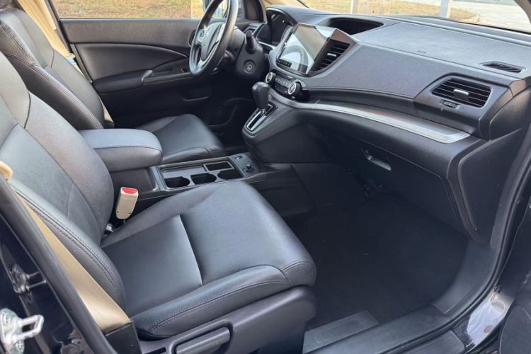 Used Honda CR-V 2016 2.0L two-wheel drive Urban Edition
