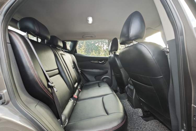 Used Nissan Qashqai 2019 2.0L CVT Smart Enjoyment Version Interior 5