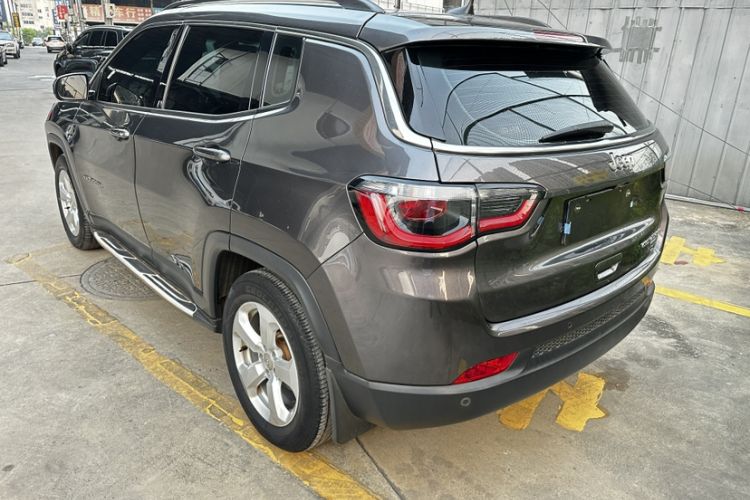 Used Jeep Compass 2017 200T Automatic Family Edition
