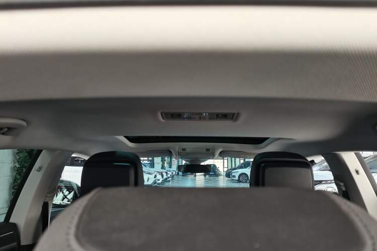 Used Volkswagen FAW-Volkswagen CC 2023 380TSI Striking Edition
