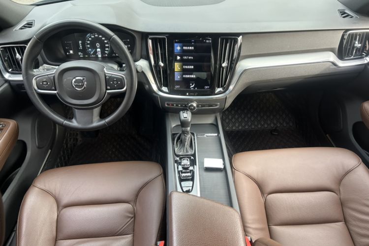 Used Volvo S60 2021 T4 Zhiyi Luxury Edition