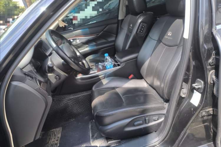 Used Infiniti Q70 2013 Q70L 2.5L Comfort Edition Interior 3