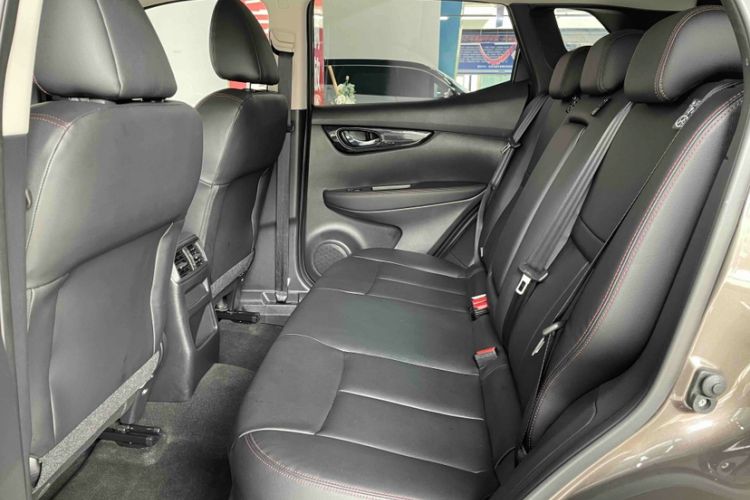 Used Nissan Qashqai 2023 Classic 2.0L CVT XV Comfort Edition Headliner