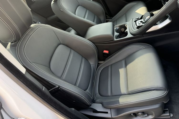 Used Jaguar E-PACE 2024 All-New R-DYNAMIC S Sport Edition
