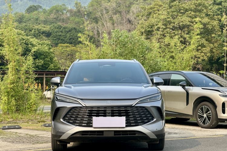 Used BYD Song L DM-i 2024 112 km Beyond Edition Exterior 9