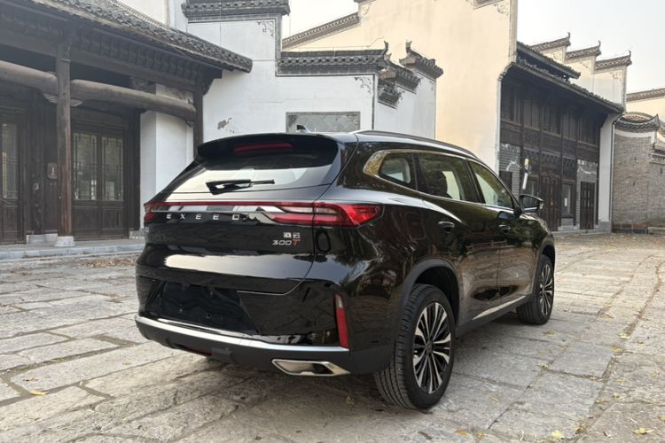 Used EXEED Lingyun 2024 300T Two-Wheel Drive Starlight Edition