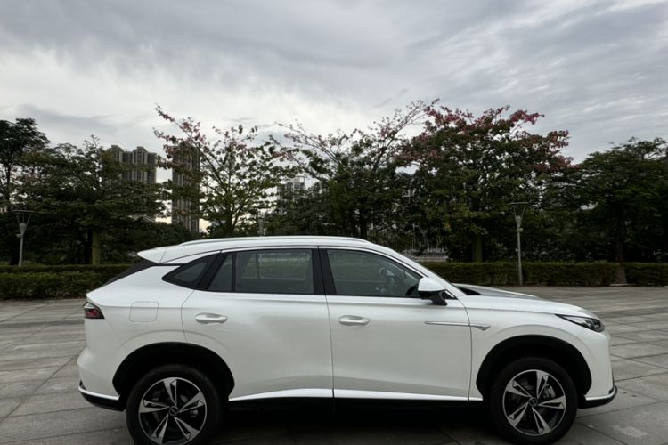 Used Roewe D5X DMH 2024 135 Luxury Edition