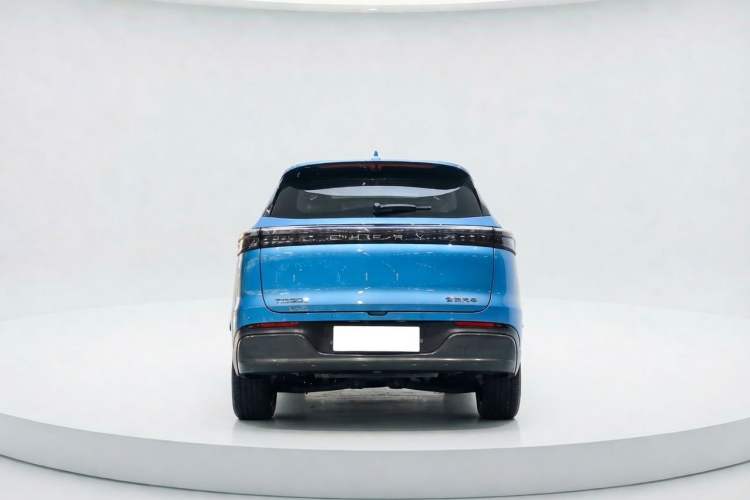 Used Chery Tiggo 8 PLUS C-DM 2025 1.5T 116 km Prestige Version 5 Seats Exterior 4