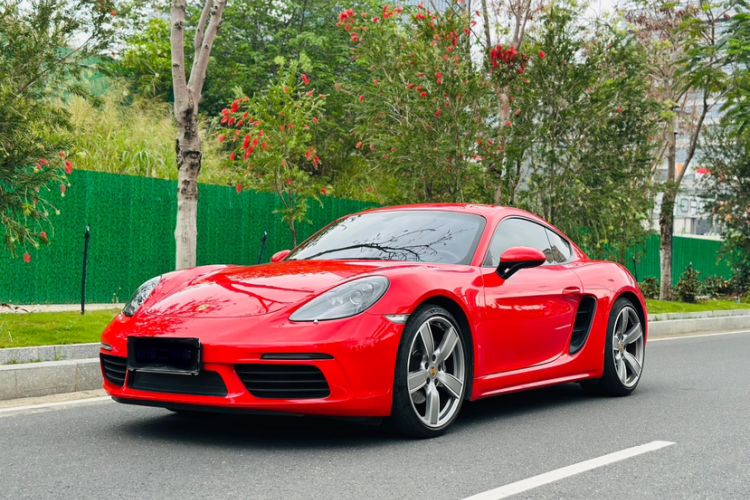 Used Porsche 718 2018 Cayman 2.0T
