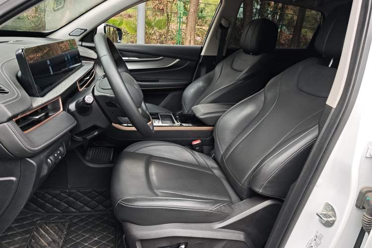 Used EXEED Zhuifeng C-DM 2022 1.5 TCI-DHT 105 km "Chengfeng Qi" Edition