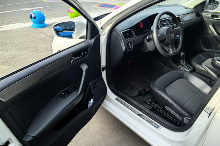 Used Volkswagen Santana 2015 1.6L Automatic Comfort Edition