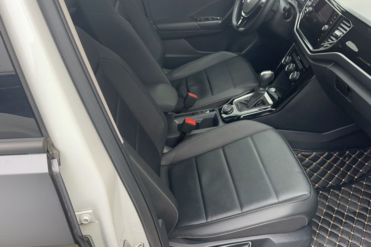 Used Volkswagen T-ROC 2018 280TSI DSG Four-Wheel Drive Comfort Version China V Standard