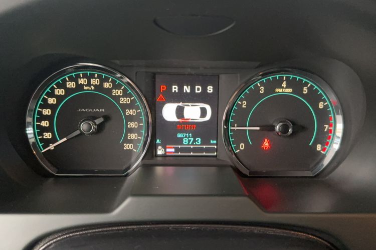 Used Jaguar XF 2014 XF 2.0T Luxury Edition Odometer Close Up