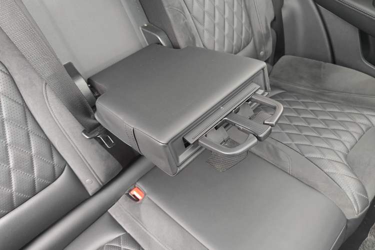 Used Hongqi HS5 2019 2.0T Smart Connect Flagship Edition
