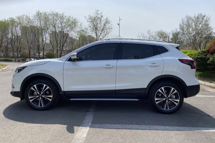 Used Nissan Qashqai 2022 2.0L CVT XV Premier Luxury Edition Exterior 5