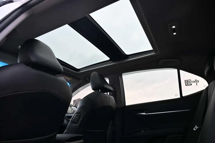 Used Toyota Camry 2021 Dual-Motor 2.5HG Luxury Edition Interior 5