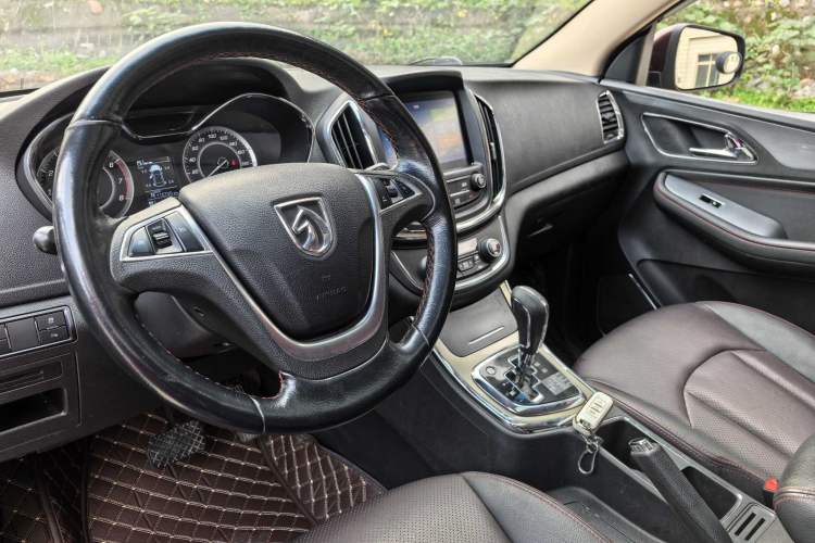 Used Baojun 560 2016 1.8L iAMT Luxury Model
