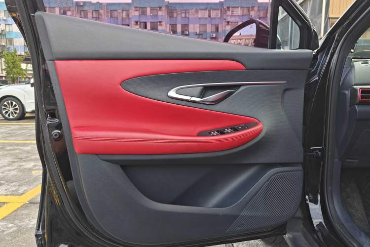 Used CHANGAN UNI-T 2020 1.5T Prestige Version
