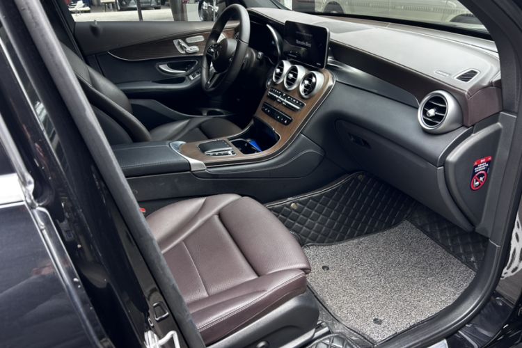 Used Mercedes-Benz GLC 2022 Refreshed GLC 300 L 4MATIC Dynamic Edition
