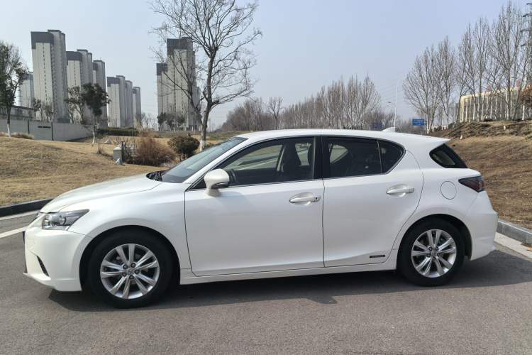 Used Lexus CT 2014 CT200h Elite Edition Monochrome