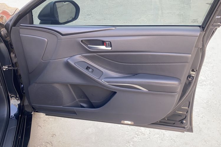 Used Toyota Avalon 2022 Dual-Engine 2.5L Luxury Edition
