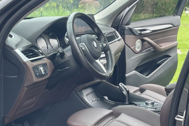 Used BMW X1 2021 Restyled sDrive25Li Leading Edition Interior 3