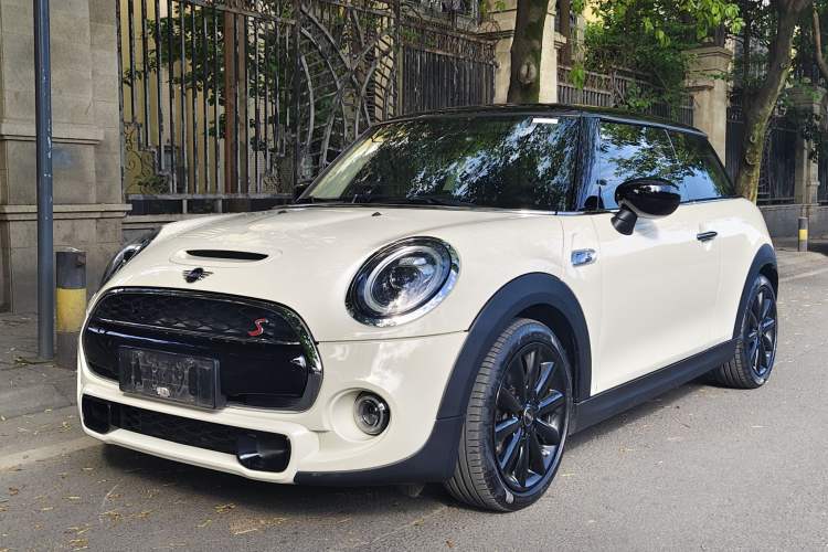 Used MINI 2019 2.0T COOPER S Classic Edition Guazi used car, China used car export, Used car for sale, Used  cars, Cheapest cars for sale