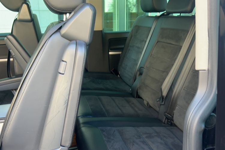 Used Volkswagen Multivan 2016 2.0 TSI Two-Wheel Drive Luxury Edition 7 Seats