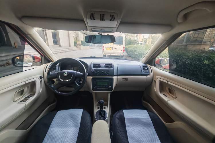 Used Skoda Fabia 2012 1.4L Automatic Crystal Edition