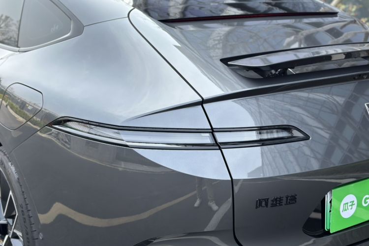 Used Avatr 12 2025 Year Updated Ultra Extended-Range Version Exterior 4