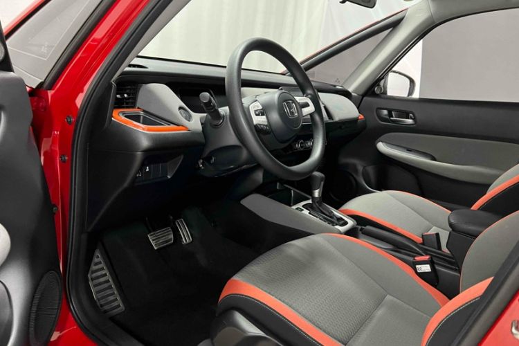 Used Honda LIFE 2021 1.5L CVT SPORT Heartbeat Edition
