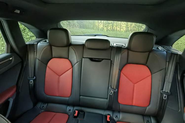 Used Porsche Macan 2021 Macan 2.0T