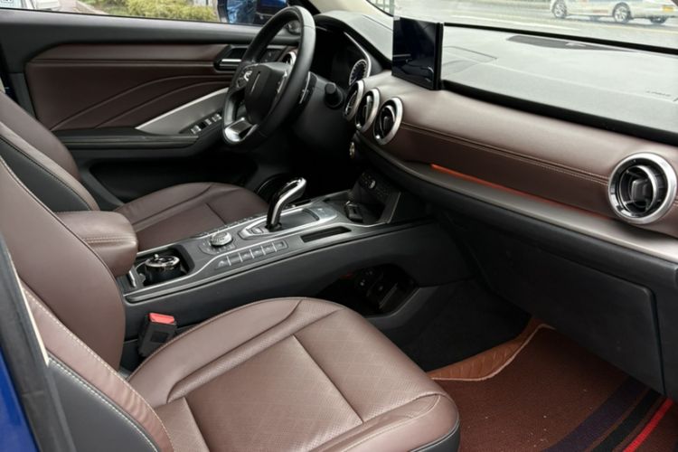 Used Wey VV6 2018 2.0T Two-Wheel-Drive Ultra-Luxury Version China V Standard