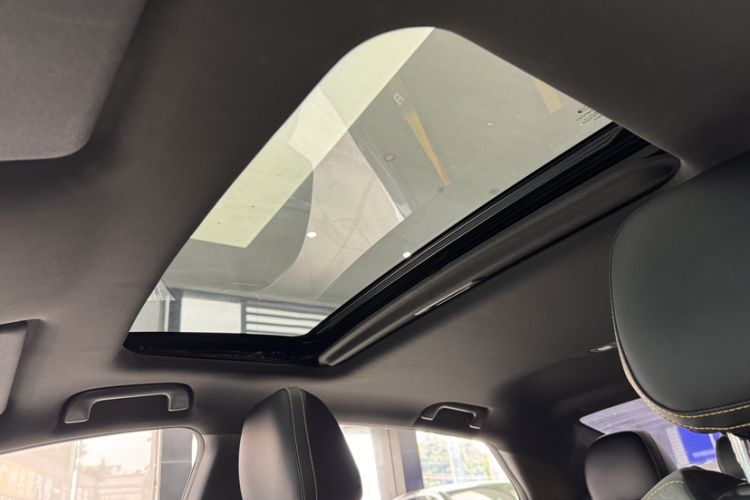 Used GAC Trumpchi EMPOW 2023 270T DCT J15 Version Headliner