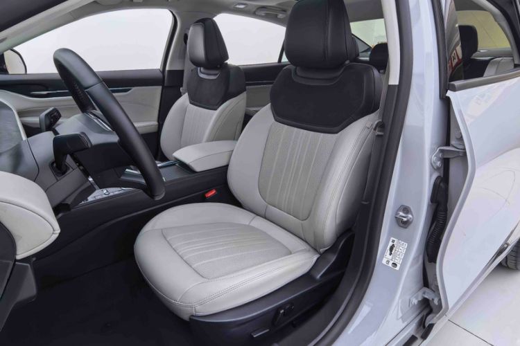 Used Ford Mondeo 2025 2.0T EcoBoost Ultimate Edition
