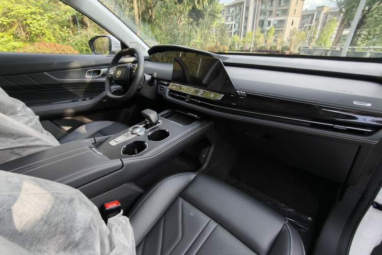 Used Changan UNI-K iDD 2024 Chuzhi iDD 1.5T 135km Smart & Fun Model