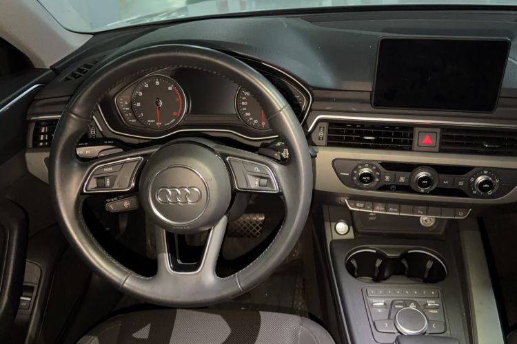 Used Audi A4L 2019 40 TFSI Ambition China VI