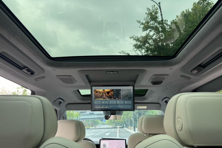 Used Zeekr 009 2022 WE Edition
