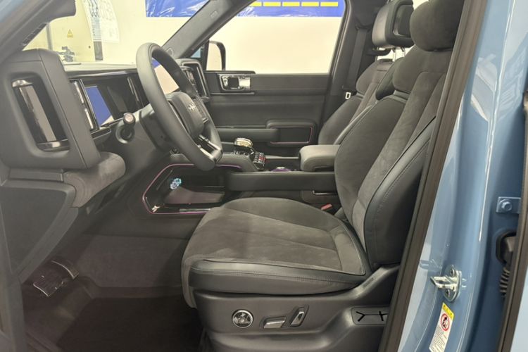 Used Formula Leopard Leopard 5 2023 Cloud Ride Flagship Edition