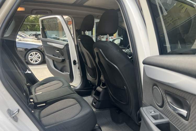 Used BMW 2 Series Active Tourer 2016 218i Fashion Model Interior 2