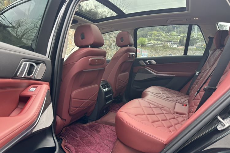 Used BMW X5 2023 xDrive 30Li Luxury M Sport Night Edition Package Exterior 15