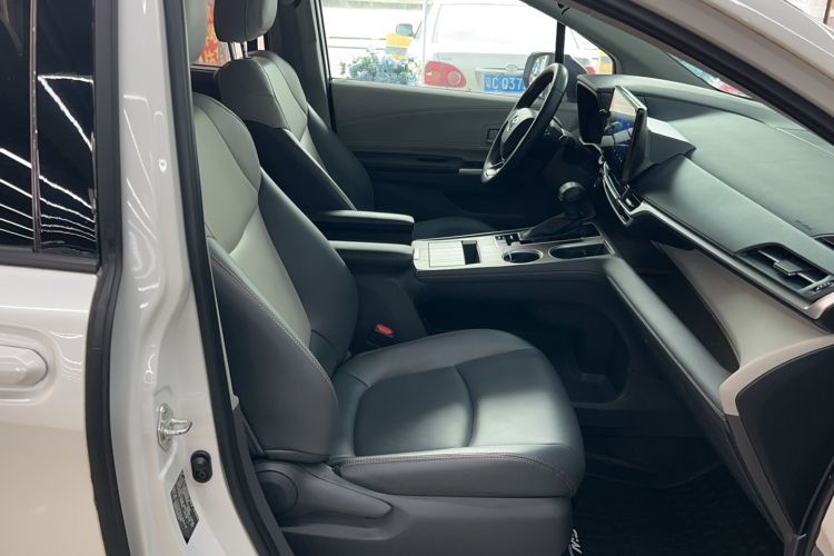 Used Toyota Sienna 2021 2.5L Hybrid Comfort Edition