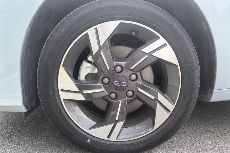 Used Geely Auto Emgrand L HiP 2022 1.5TD-DHT Pro 100KM Super Rui
