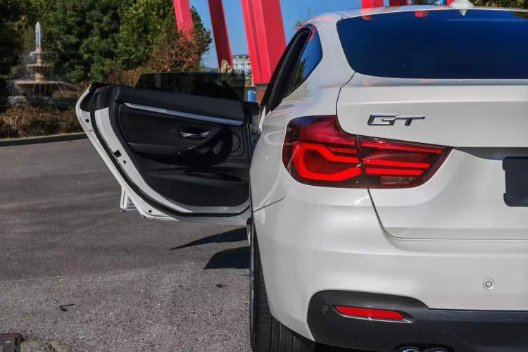 Used BMW 3 Series GT 2019 320i M Sport Package